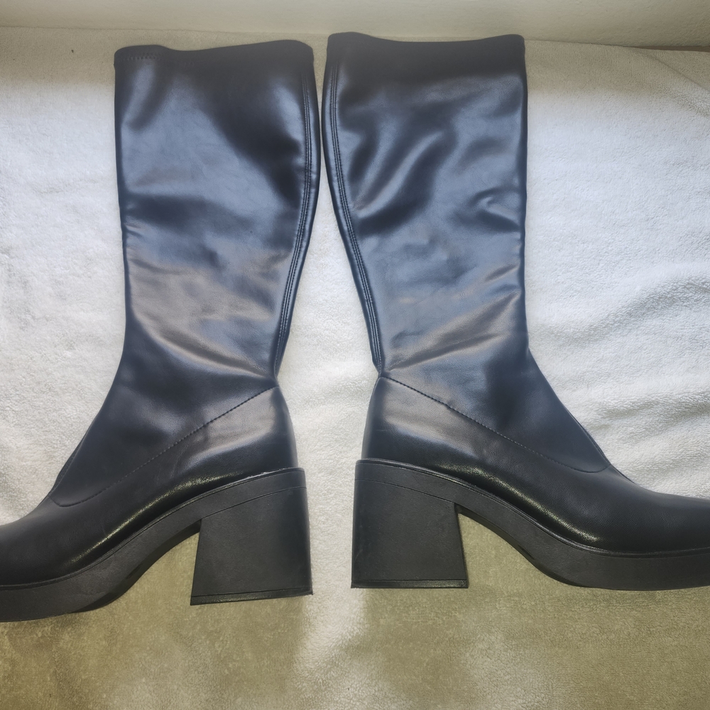Wild Fable Black Heeled Boots Classic Design - Picture 2 of 8